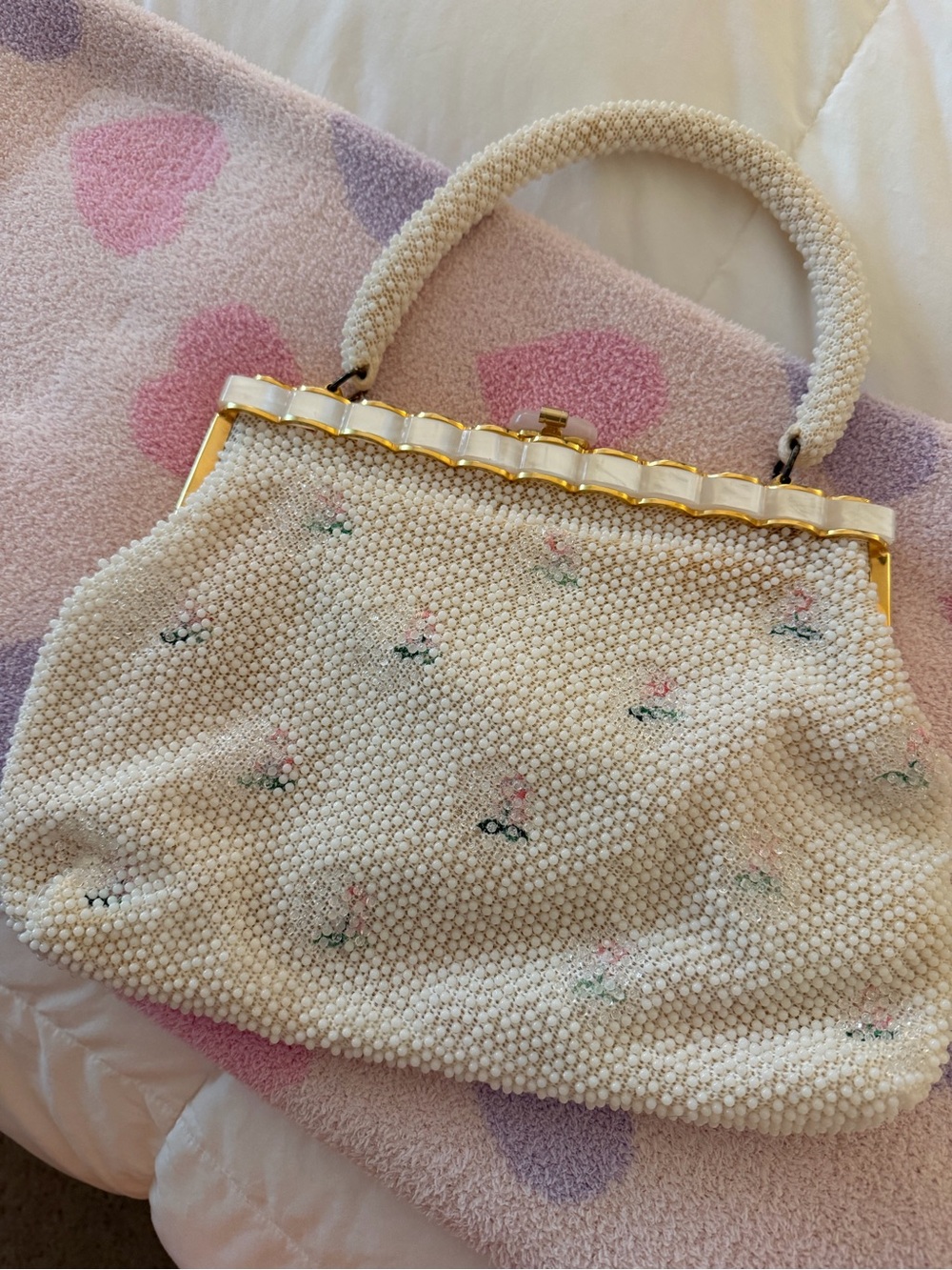 Vintage cream & gold beaded bag